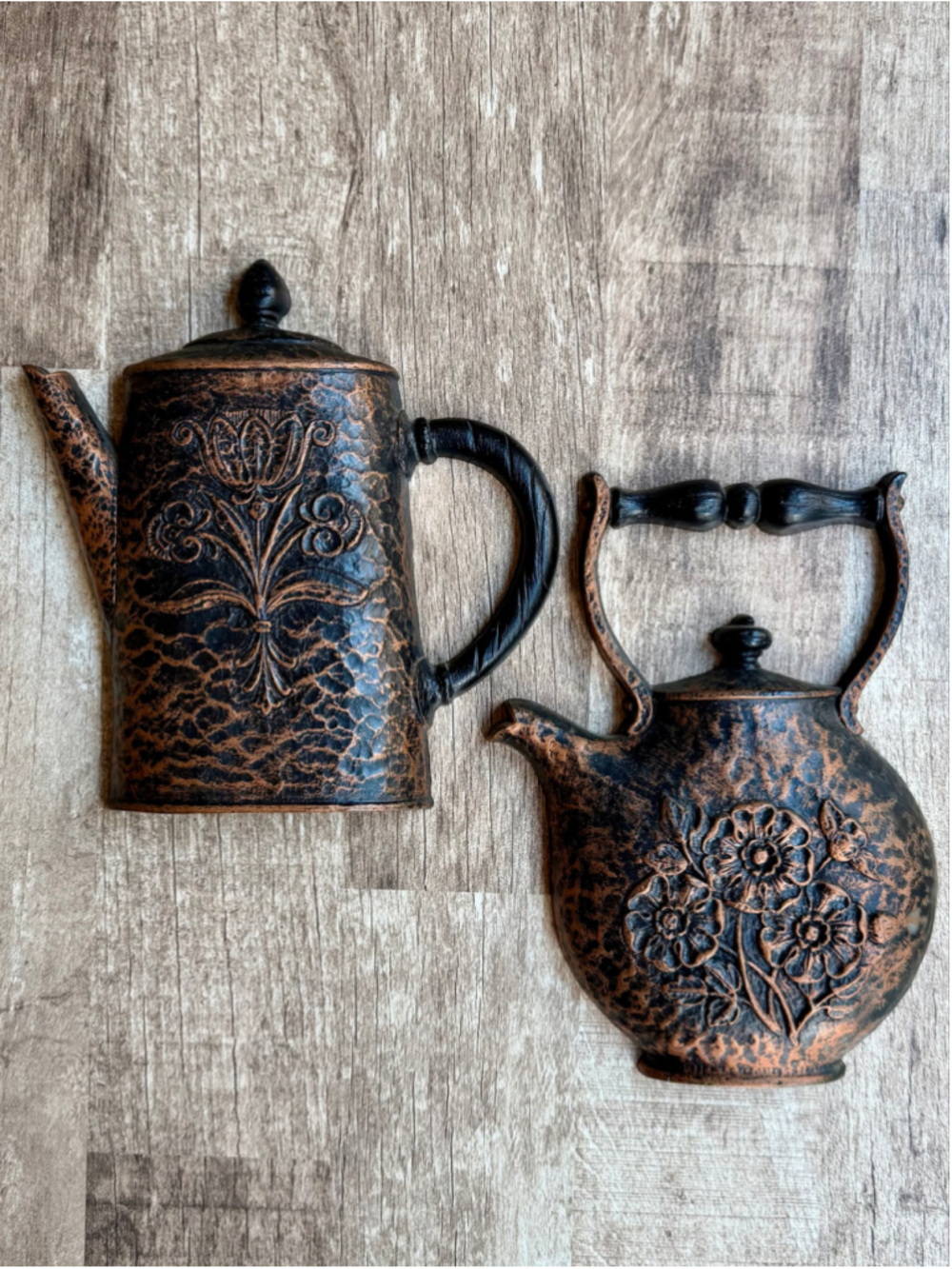 Vintage 1972 Homco Teapot Wall Plaques Pair Aged Copper Finish Kitchen Decor